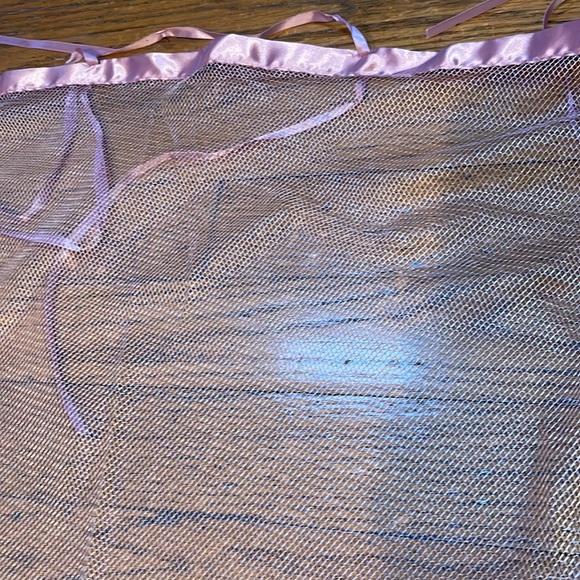 Set of 2 Bombay Kids tie top mesh window sheers. - Picture 4 of 4